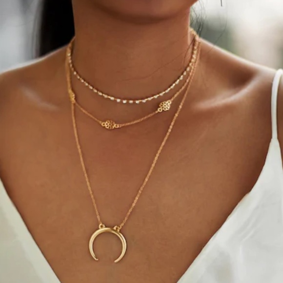 LAST SET SALE 4 Piece Gold Necklace Set - Picture 2 of 3